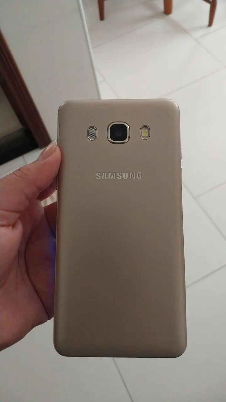 Celular J5  - Foto 2