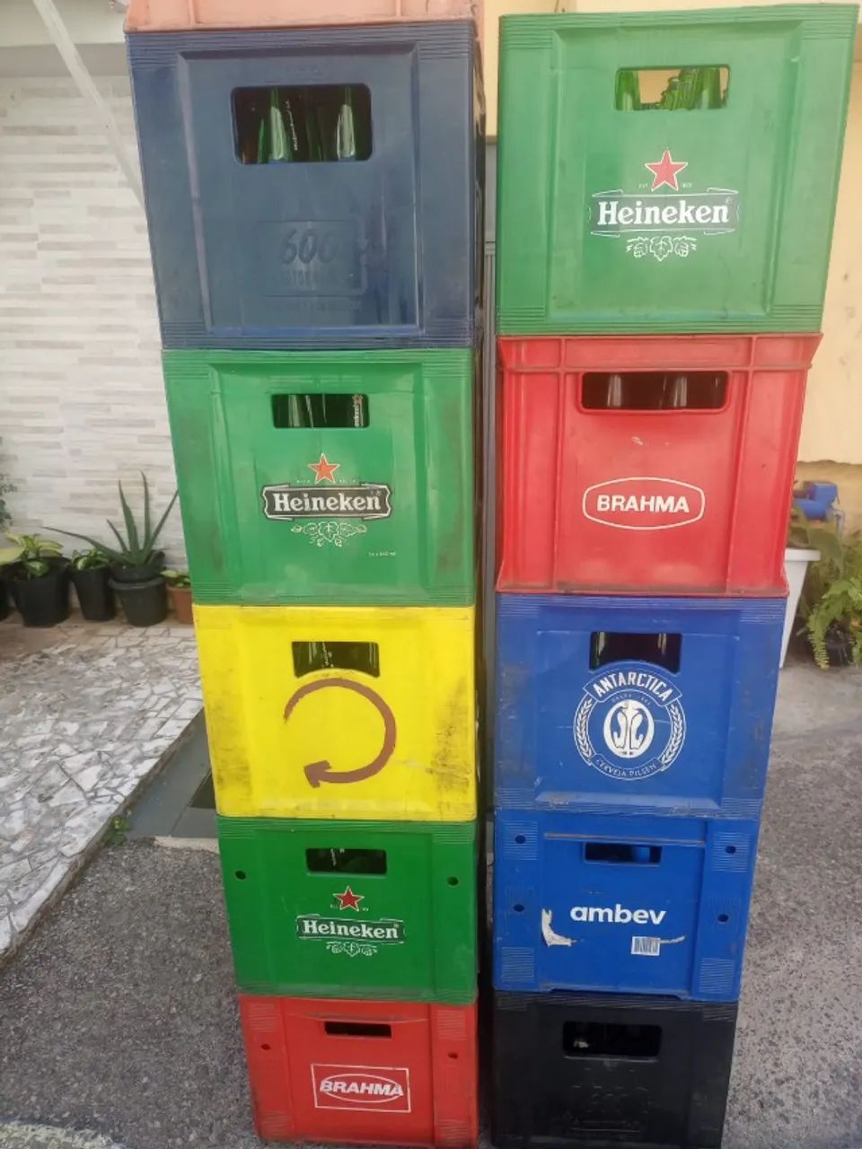 Caixa de cerveja 600ml com vasilhame