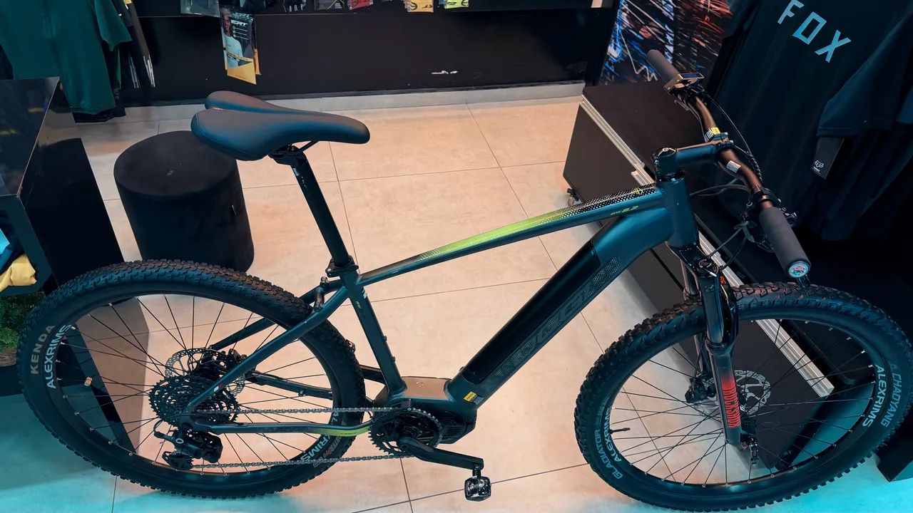 Bicicleta Oggi 8.2 semi nova  - Foto 4