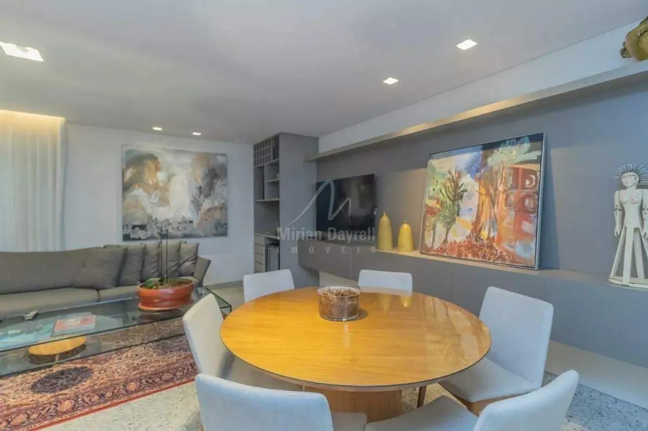 Apartamento com 3 quartos (1 suíte) no bairro Carmo