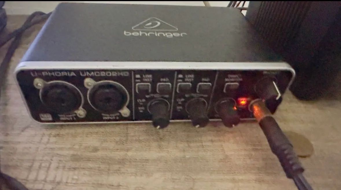 Interface de áudio behringer UMC 202hd - Foto 2