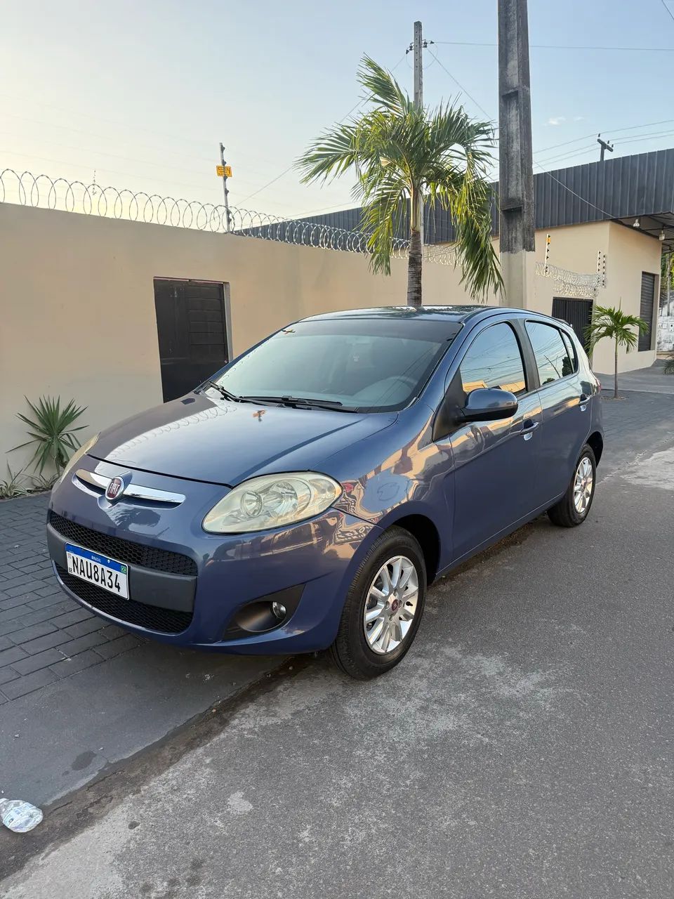 Fiat Palio Attractive 1.0 EVO Fire Flex 8V 5P 2015 - Foto 2