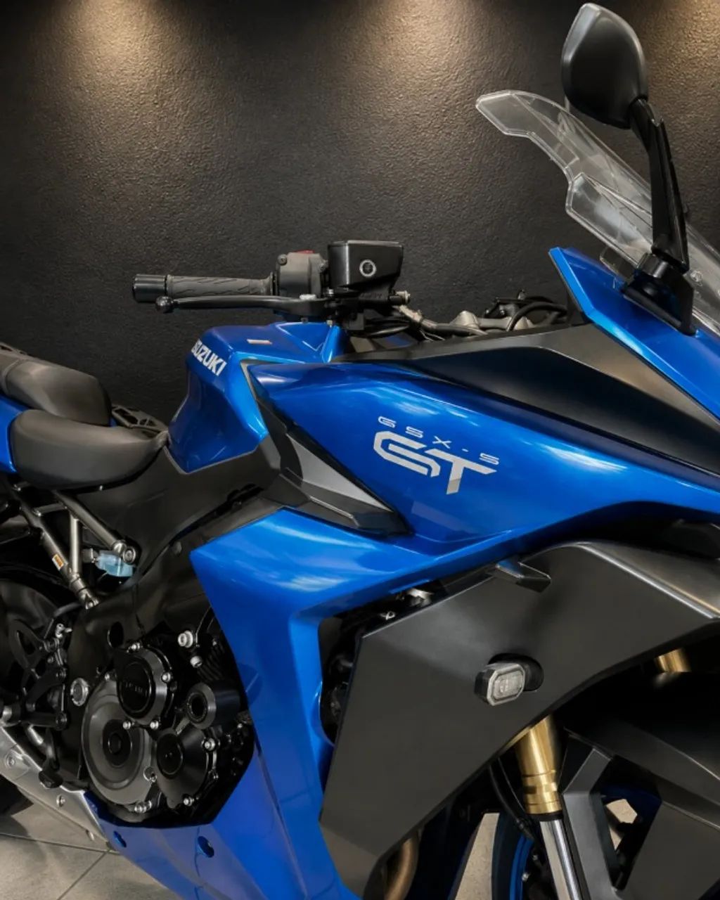 GSX-S1000 GT 2024 - Foto 3