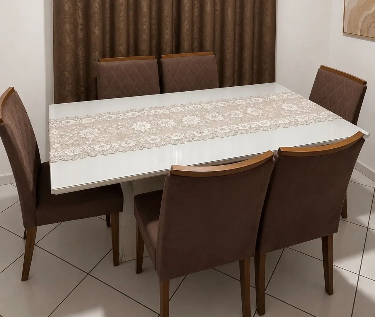 Mesa de Jantar 6 lugares com 6 Cadeiras Estogafadas