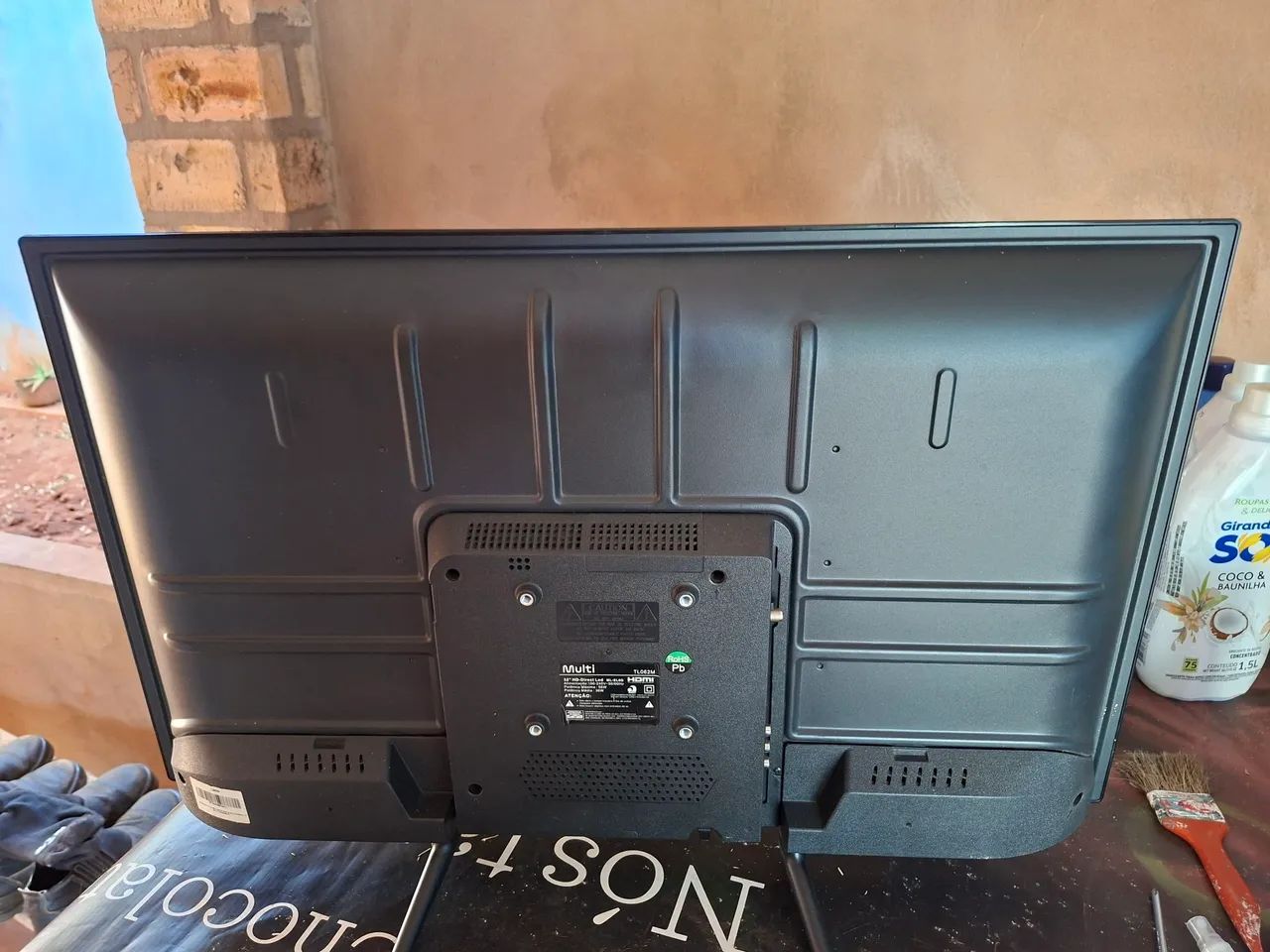TV 32" smart Multilaser usada bem conservada  - Foto 2