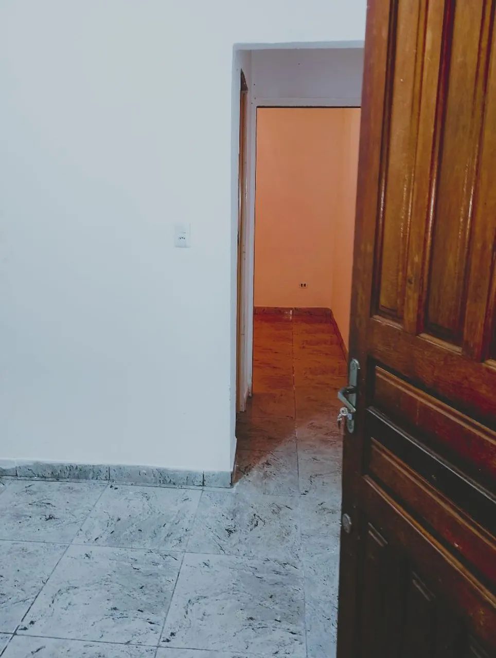 Quarto, cozinha e banheiro no Cangaiba