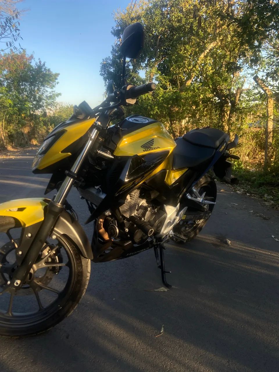  CB300f ABS oportunidade  - Foto 4
