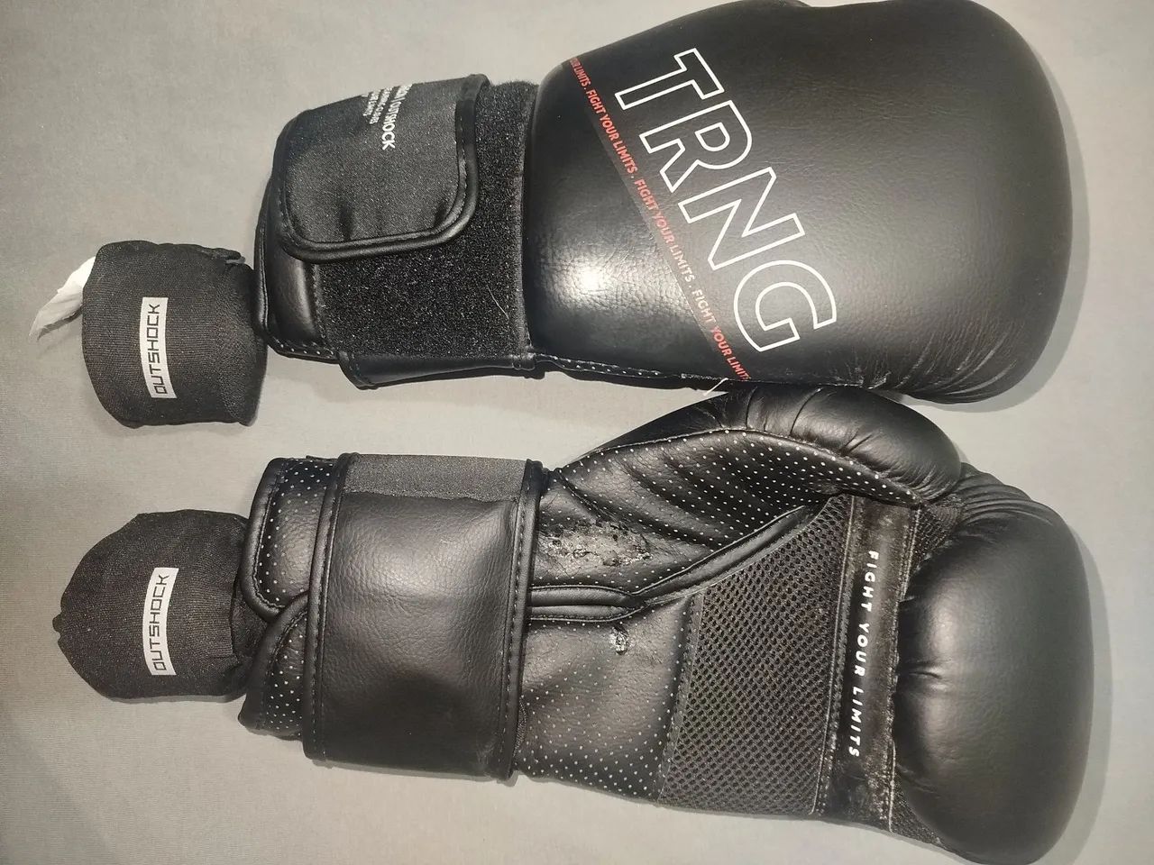 Kit Boxe/Muay Thai Outshock - R$180