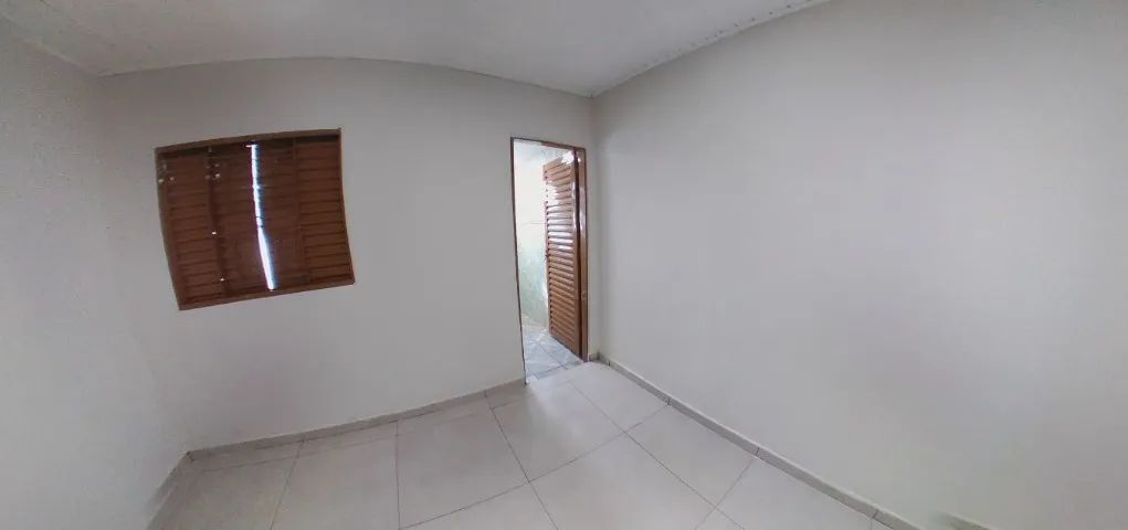 Excelente Casa em Várzea da Palma - Foto 4