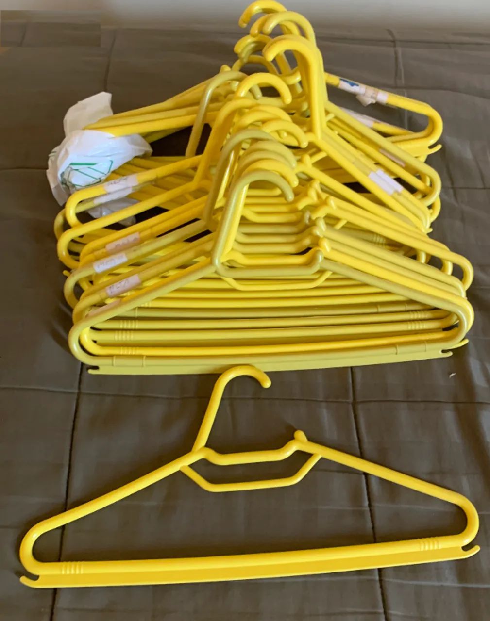 CABIDE -  15 CM LARGURA -  PLASTICO GROSSO