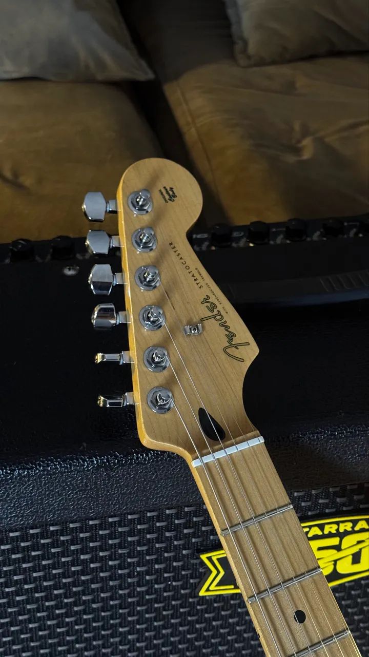 Fender Standard Limited Edition HSS - Foto 2