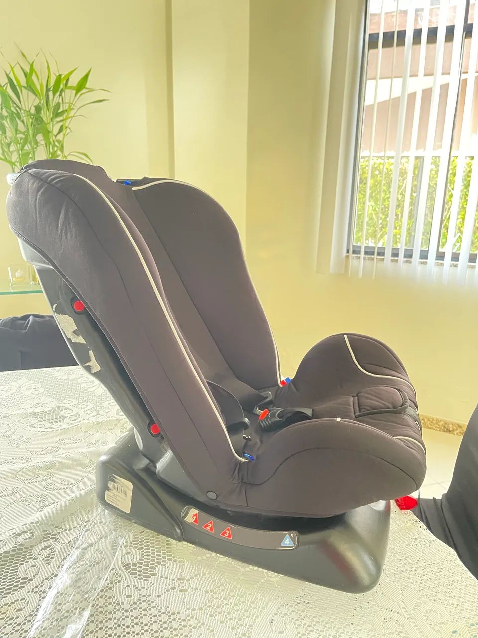 Cadeirinha de carro para criança ate 25 kls