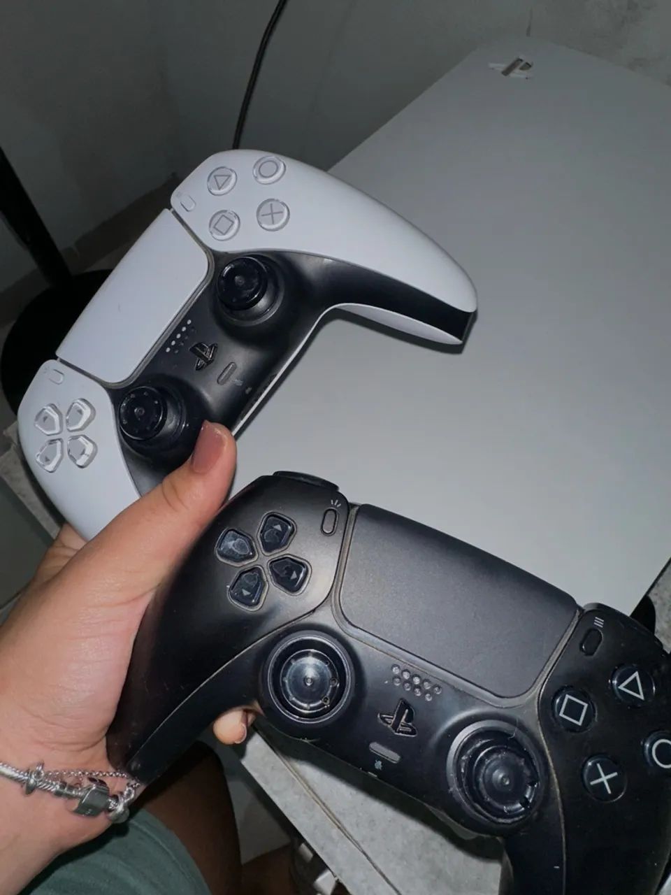 PS5 + 2 CONTROLE 