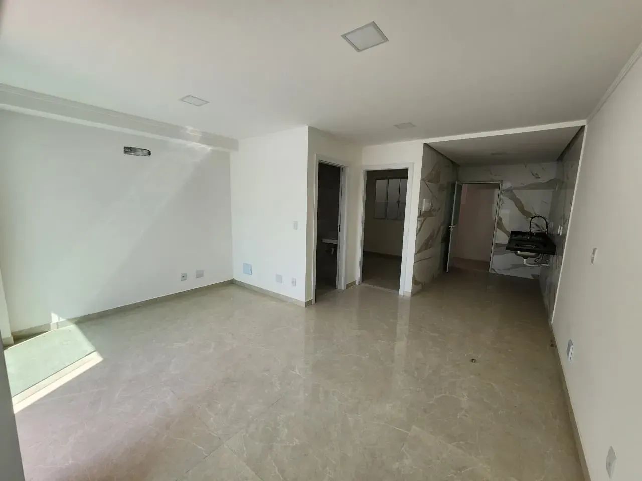 Casa Geminada Duplex de 3 quartos sendo 2 suítes - Foto 2