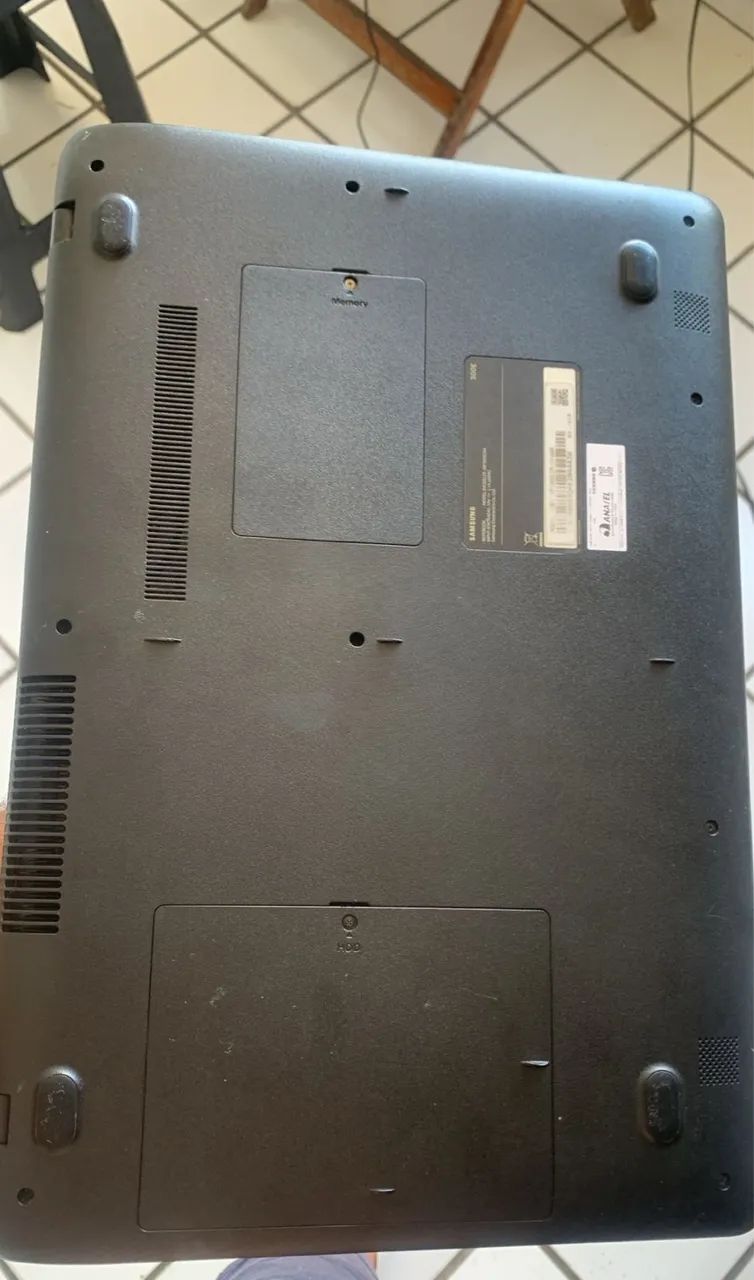 Notebook Samsung - Para retirada de peças (mas ainda funciona)  - Foto 2