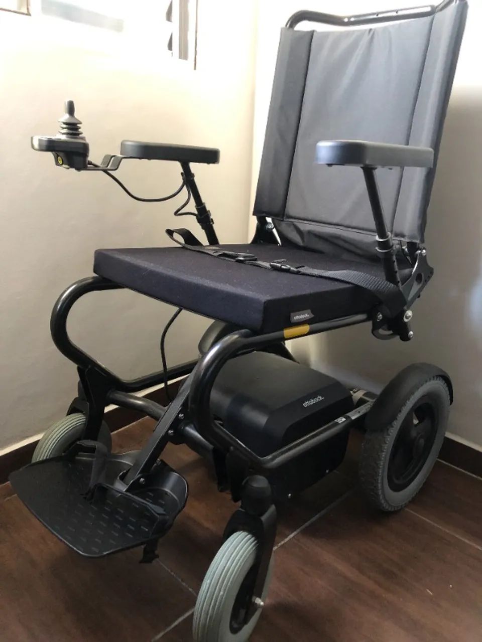 Cadeira de Rodas Motorizada  - Foto 4