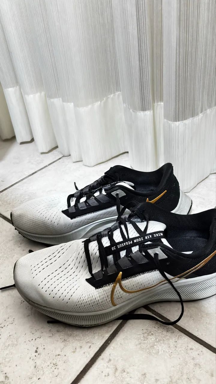 Nike Pegasus 38 - TAM 42 - Foto 2