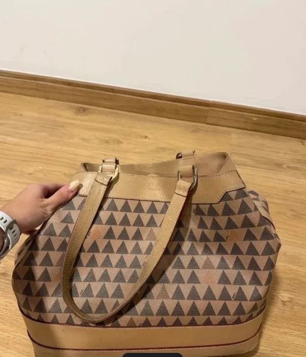 BOLSA SHUTZ TRIANGLE GRANDE  - Foto 2