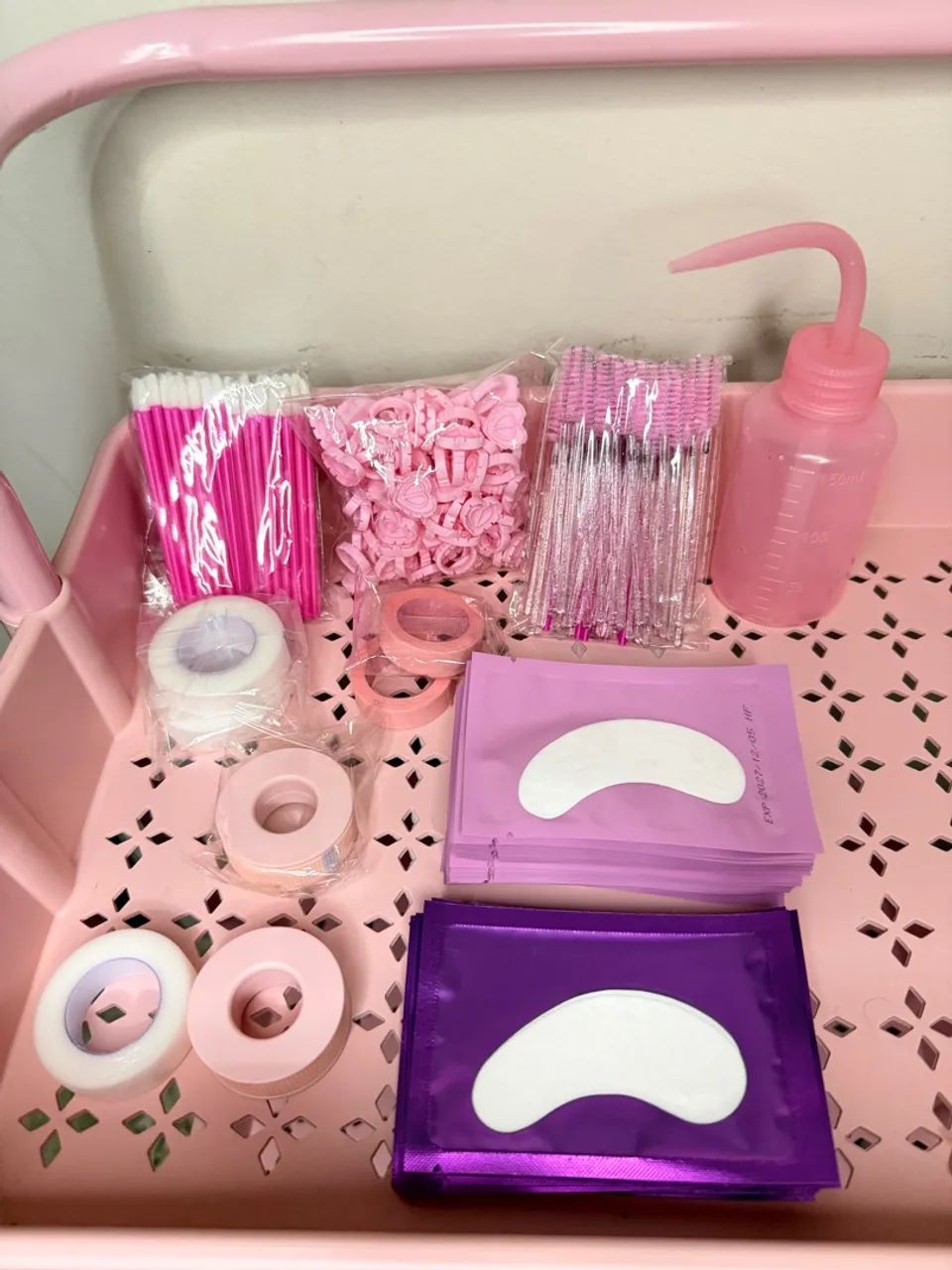 Kit de descartáveis para cílios. 