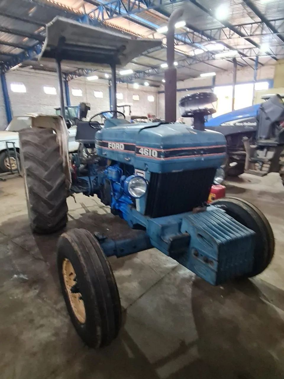 Trator Ford 4610