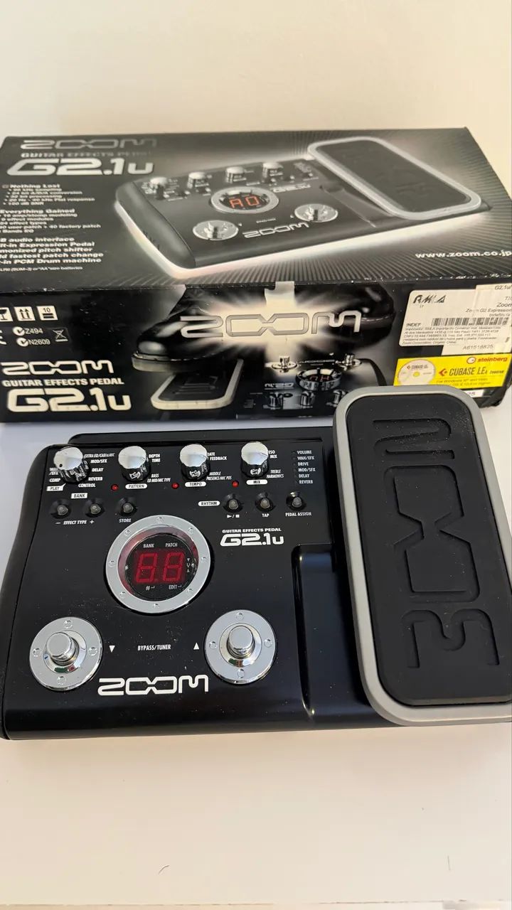 Pedal multiefeitos para guitarra - Foto 3