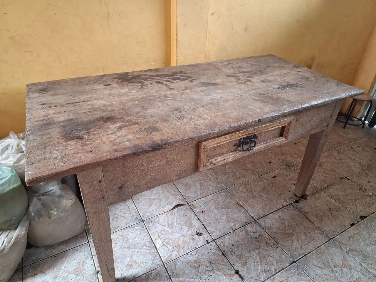 Mesa antiga de antiquário  - Foto 2
