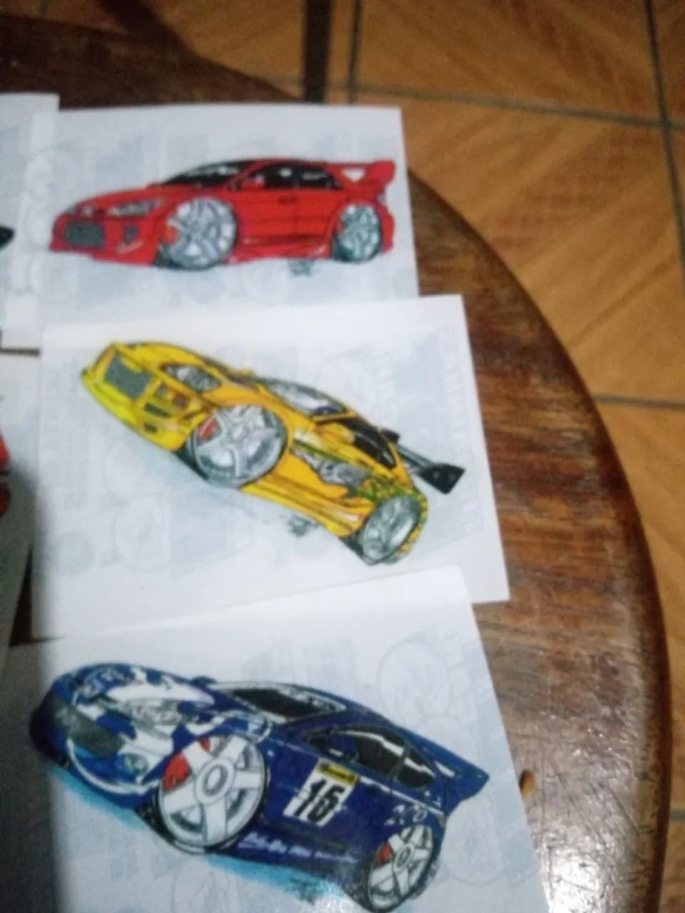 Lote de figurinhas hot car - Foto 3