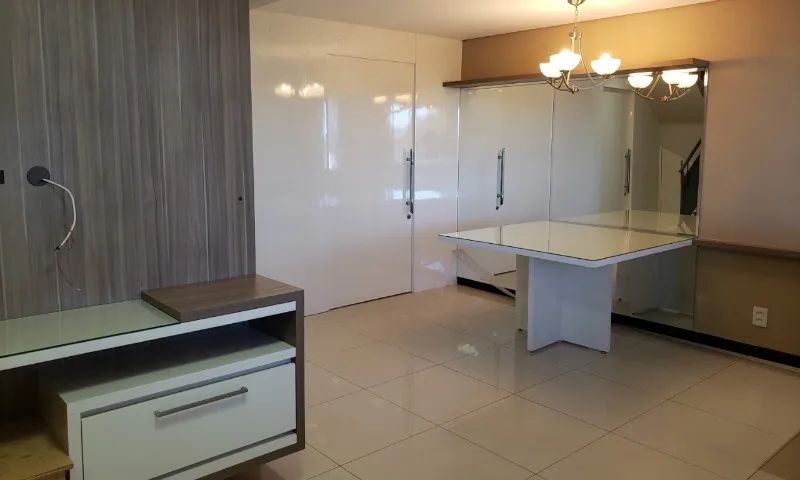 Excelente Casa de 03 Quartos no Jardins Mangueiral na QC 14 por R$715.000,00 - Foto 2