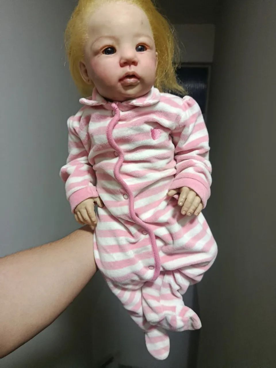 Boneca Bebeê Reborn Menina Loira - Foto 4