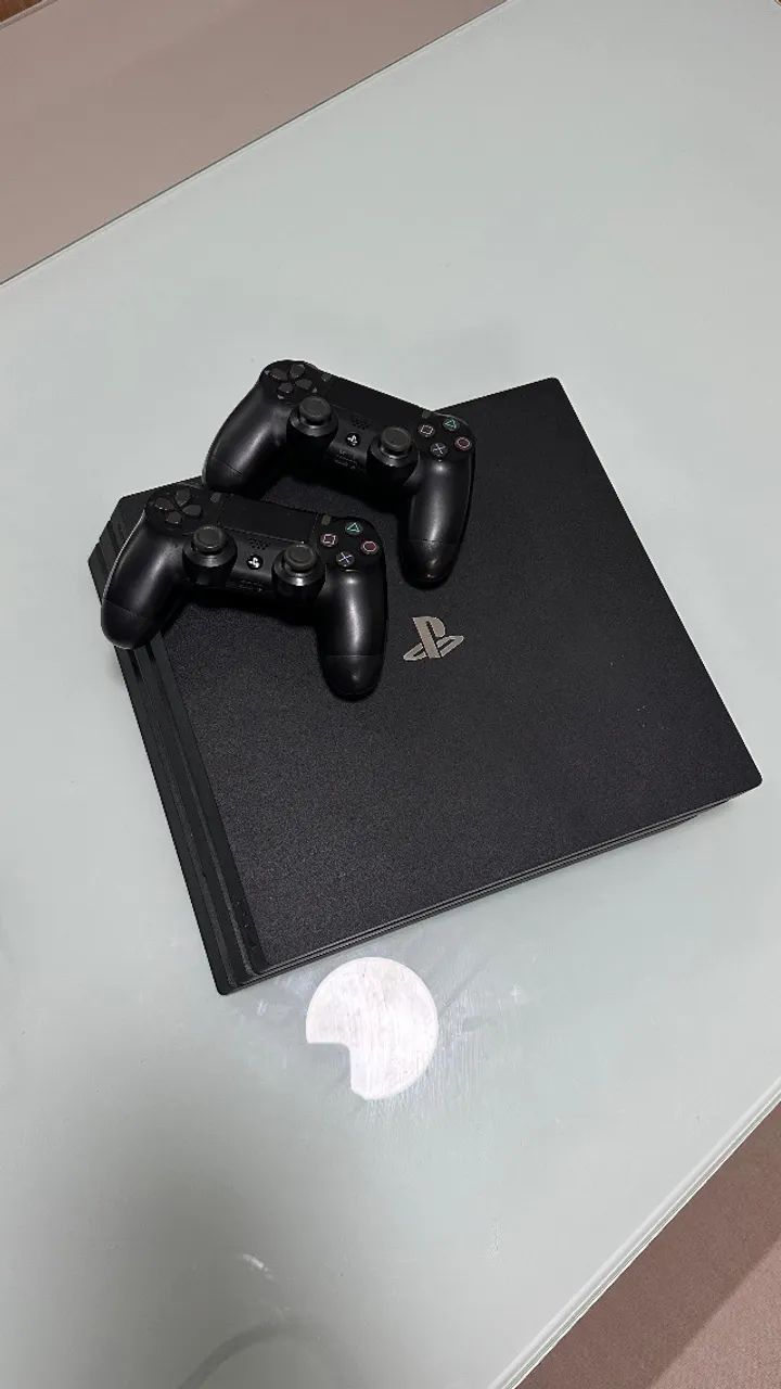 PS4 Pro 2tb SSD com 2 controle e 4 jogos - Foto 3