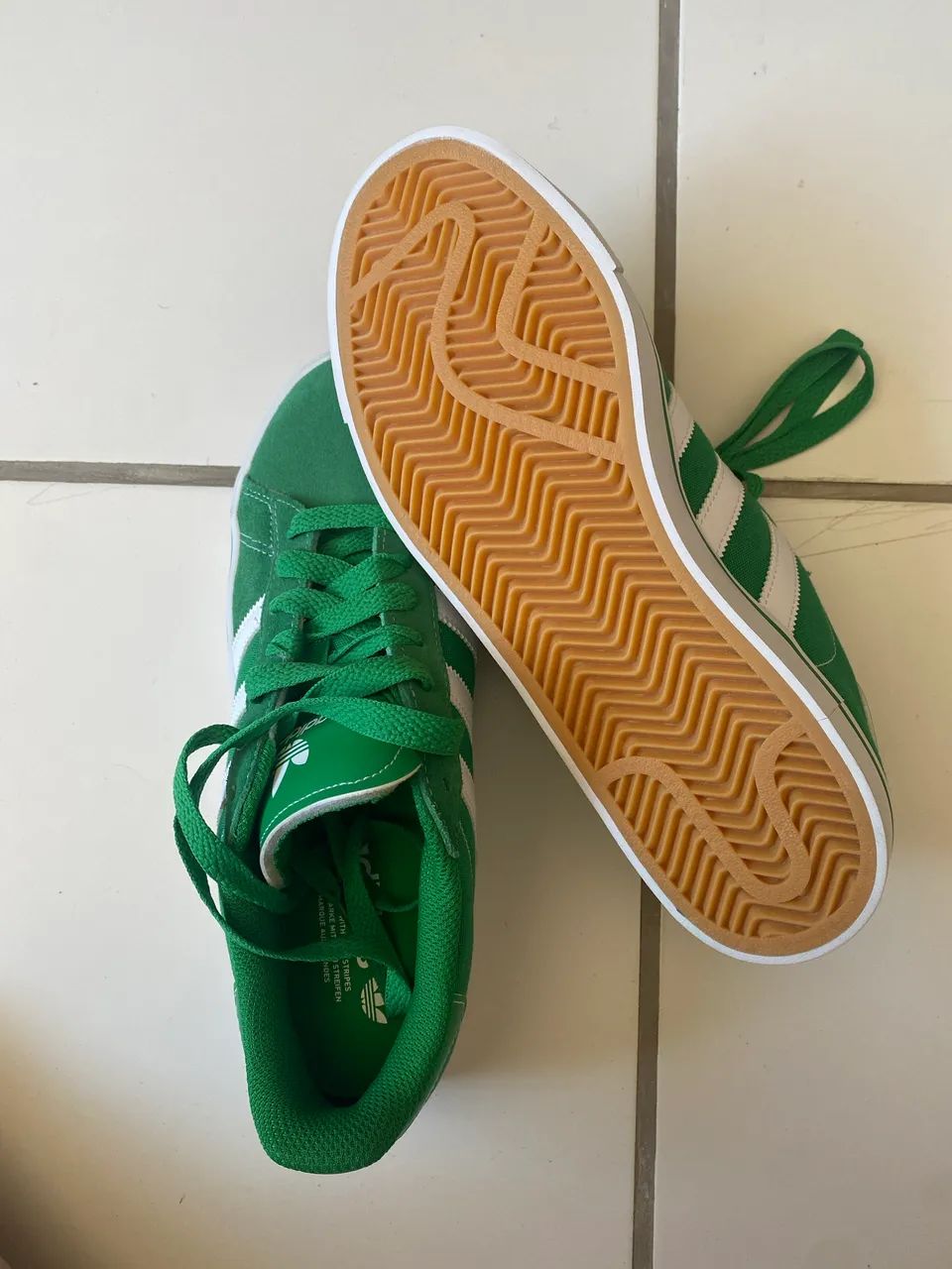 Tênis Adidas Verde - Foto 2
