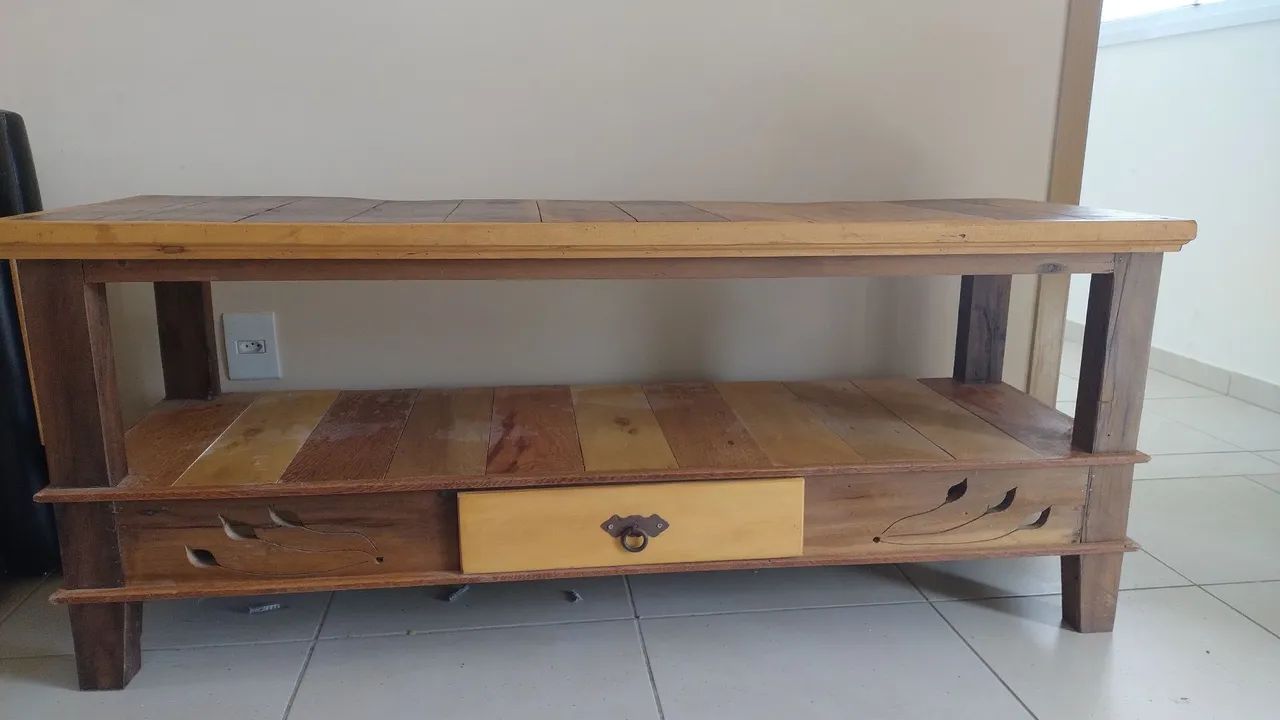 Vendo Rack madeira maciça 