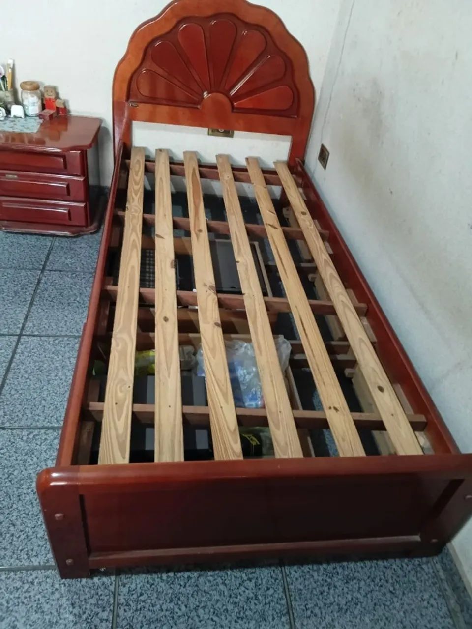 Cama de solteiro em ótimo estado (usada) - Foto 3