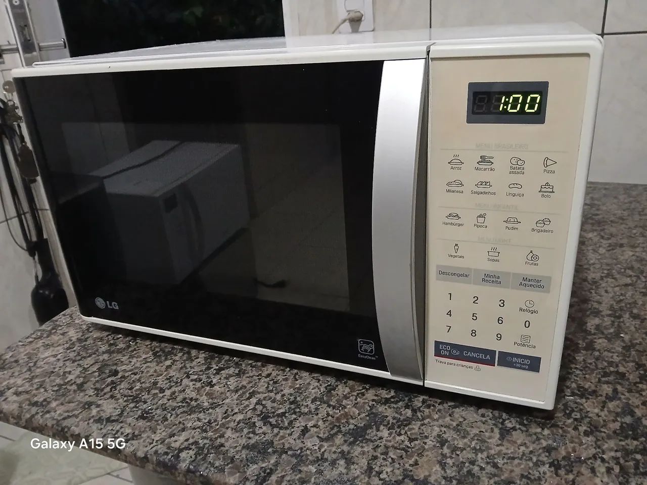 Micro-ondas LG 23 litros 