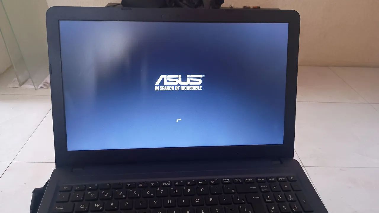 VENDO NOTEBOOK ASUS - Foto 4