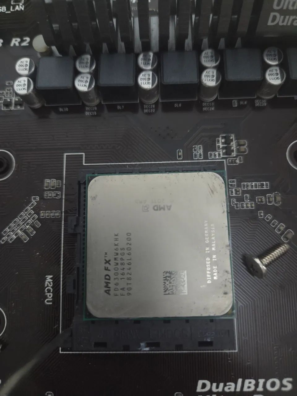 Kit Placa Mãe Gigabyte AM3+ e Processador AMD FX-6300 + Cooler