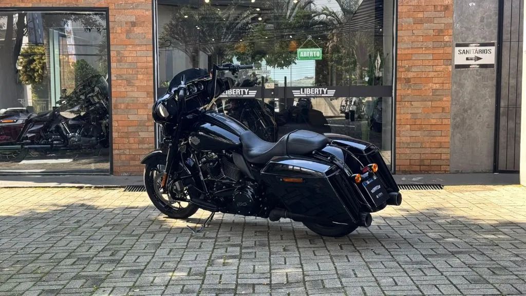 STREET GLIDE SPECIAL FLHXS - Foto 3