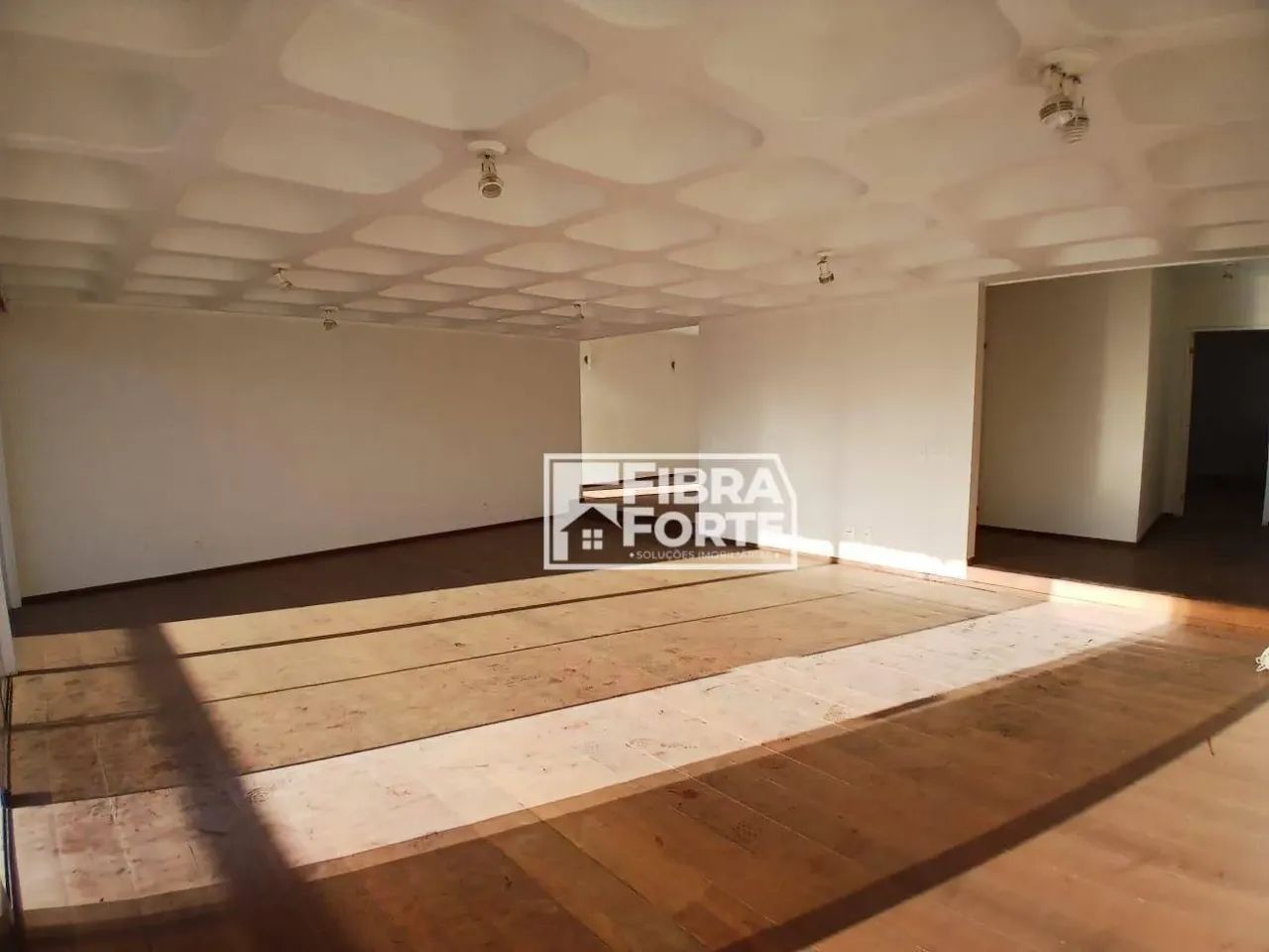 Apartamento à venda no Bairro Cambuí - Foto 4