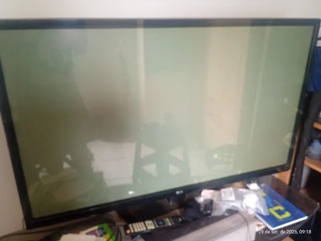 TV LCD LG 55 polegadas com controle