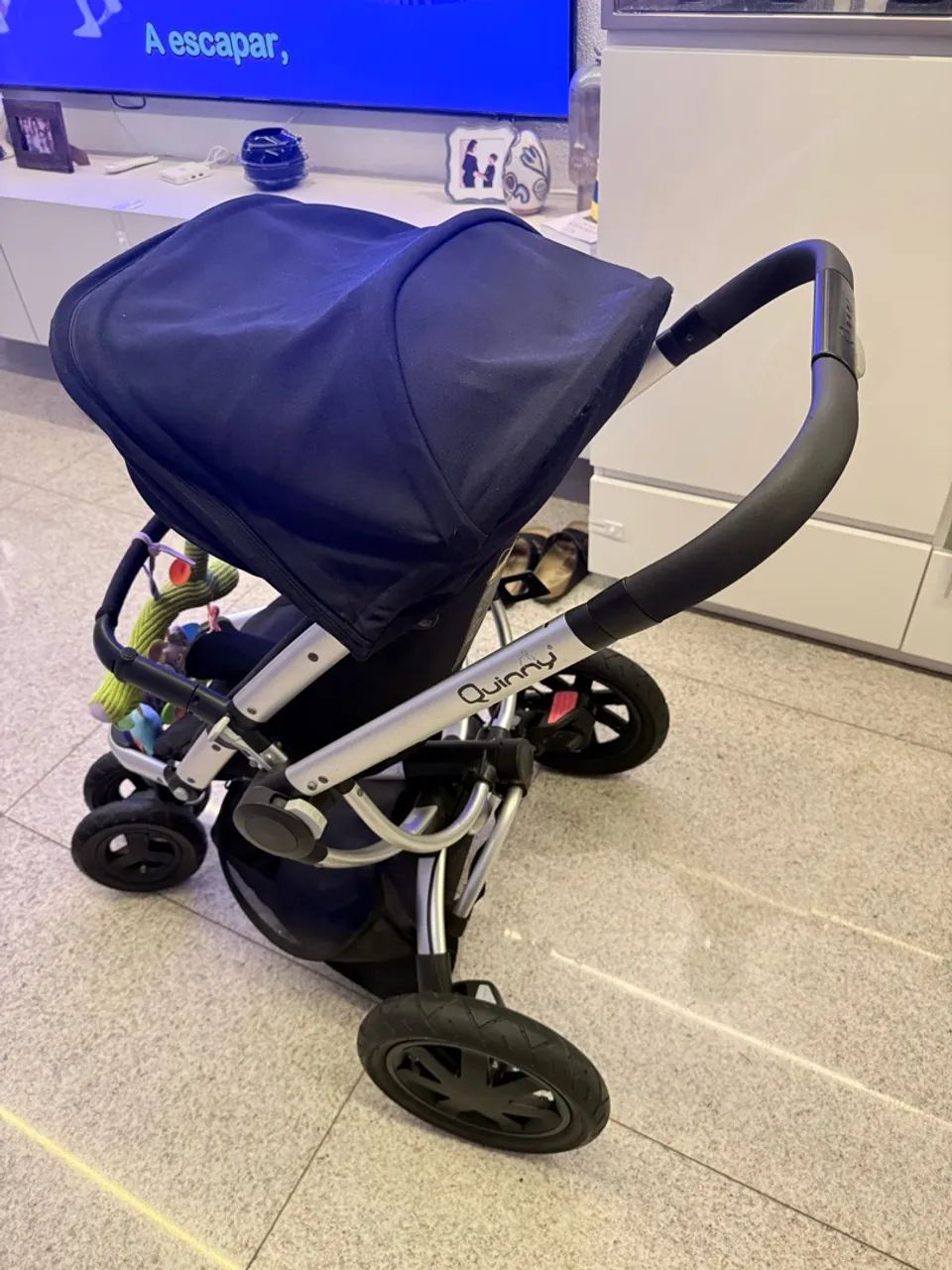 CARRINHO DE BEBÊ QUINNY
