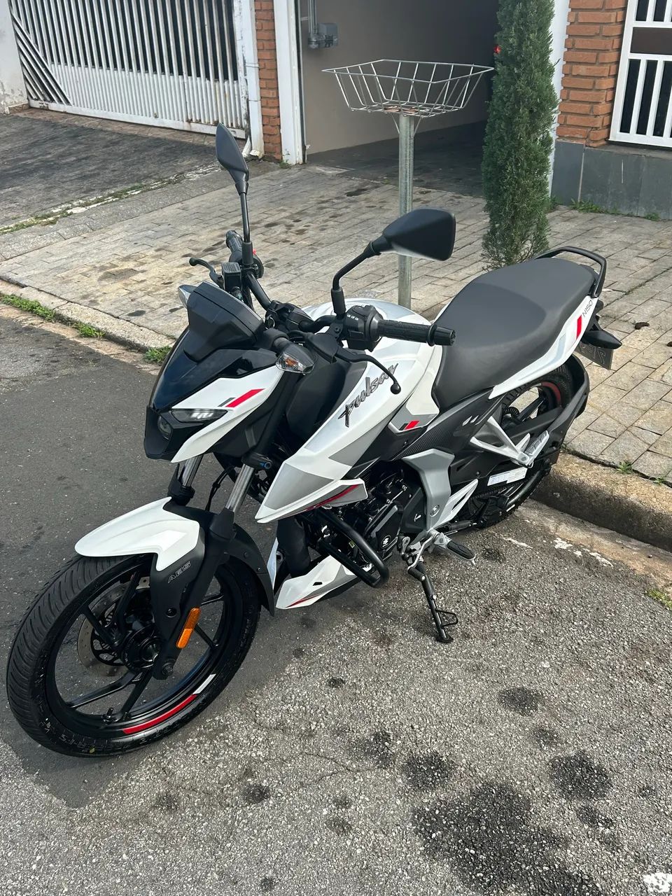 Bajaj  pulsar n150 - Foto 4