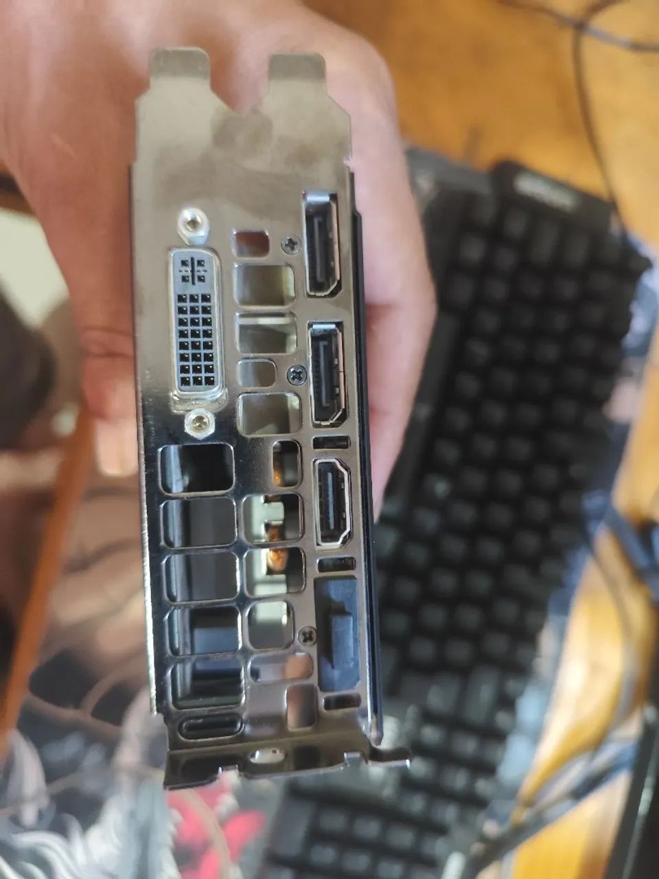 GTX 950 2 gb DDR5  - Foto 2