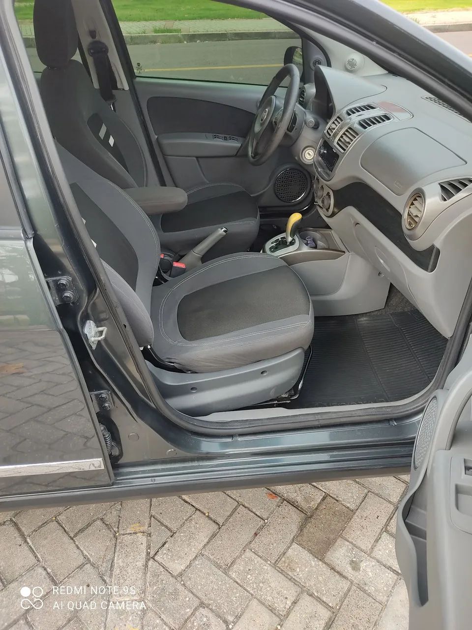 Fiat Grand Siena Essence Dual. 1.6 Flex 2014 - Foto 11