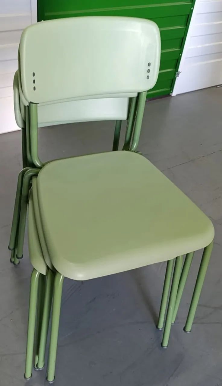MESA COM 4 CADEIRAS *TIPO ESCOLAR - Foto 3