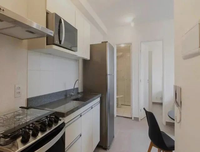 Apartamento ( 2 dormitórios ) , aluguel anual com caução e com mobília. 