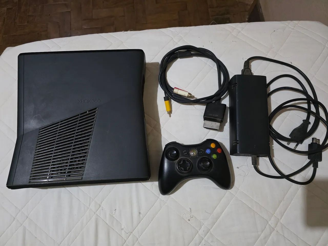 Xbox 360 - com controle - travado 
