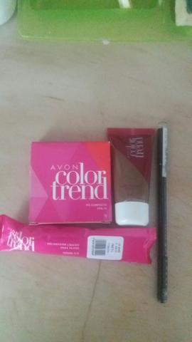 Combo vendo um delineador ,lapism de sombracenhas e um po compaucto,e umaip base