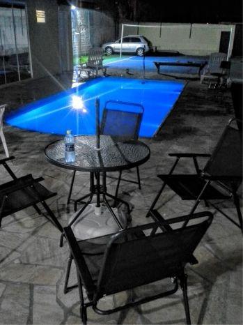 Sobrado mixto matinhos caioba com piscina 30 mil lt e quadra de volei acomoda 30 pessoas