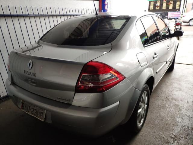 RENAULT MEGANE SEDAN DYNAMIQUE 1.6 16v(Hi-Flex) 4p - Foto 3