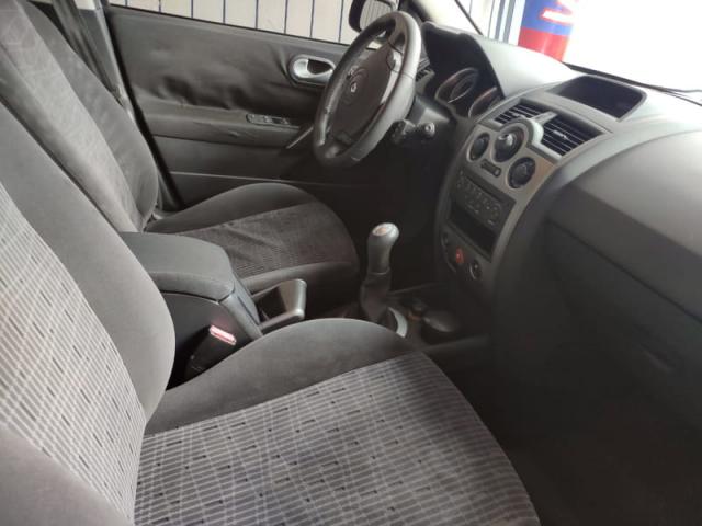 RENAULT MEGANE SEDAN DYNAMIQUE 1.6 16v(Hi-Flex) 4p - Foto 9